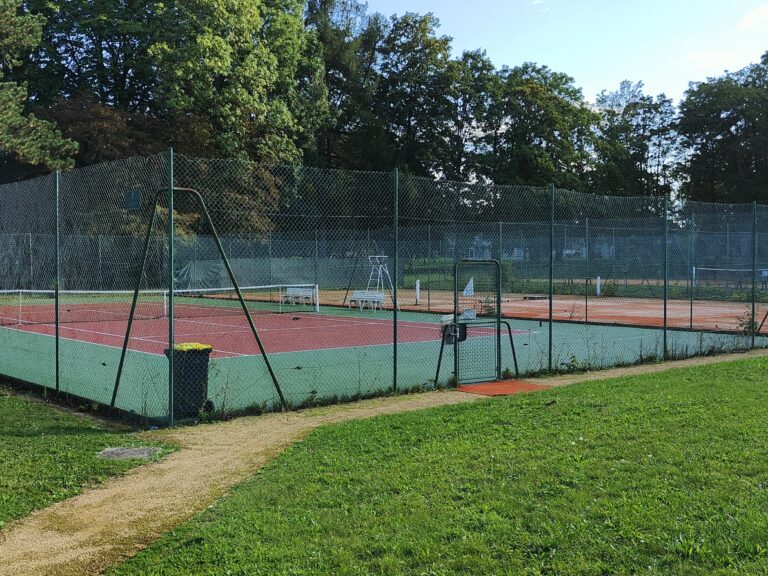 Tennis im Parc Des Érables
