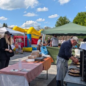 Die Pizza von Salvatore durfte beim großen Fest nicht fehlen (Foto: Ortsgemeinde, WA)